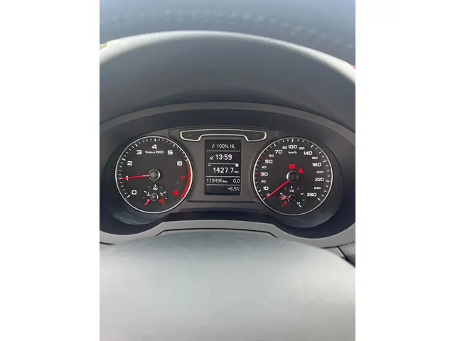 Audi Q3 1.4 TFSI 2014 Benzine 8