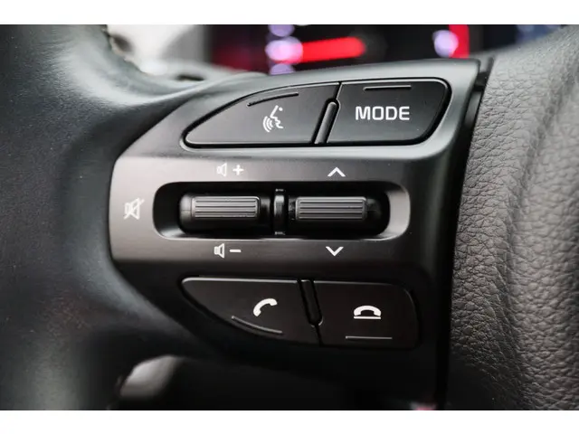 Kia Rio 1.0 T-GDi MHEV DynamicLine 2023 Hybride Benzine 30