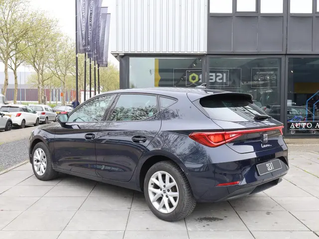 SEAT Leon 1.0 eTSI 2022 Benzine 3
