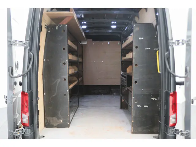 Volkswagen Crafter 30 2.0 TDI L3H3 177 PK 2019 Diesel 20