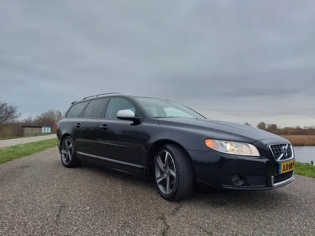 Volvo V70 2