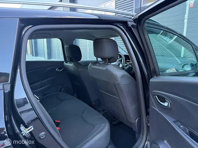 Renault Clio Estate 0.9 TCe Limited 2019 Benzine 19
