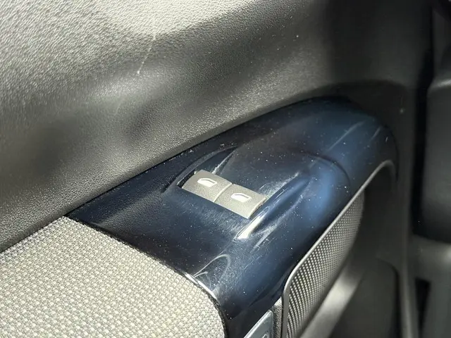 Citroën C4 Cactus 1.2 PureTech Feel 2017 Benzine 27