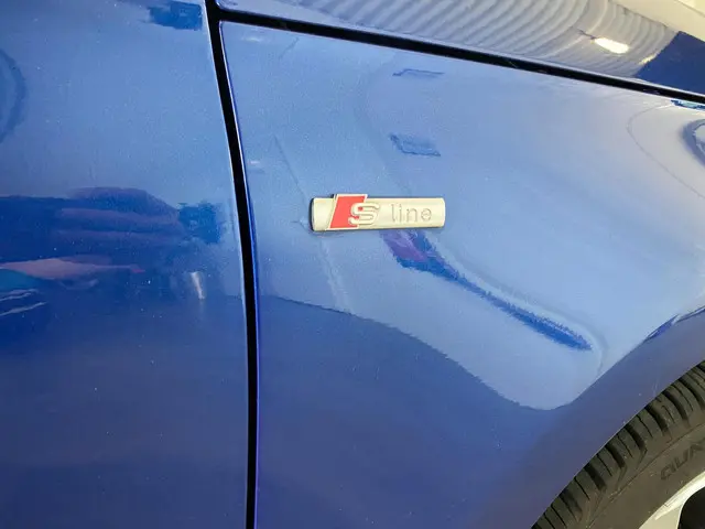 Audi A1 Sportback 1.0 TFSI S-line 2017 Benzine 4