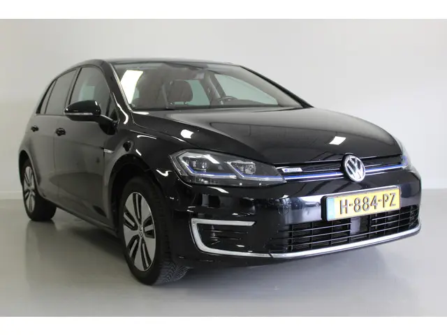 Volkswagen e-Golf 2