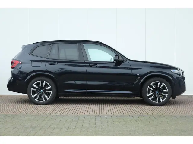 BMW iX3 Executive 80 kWh 2024 Elektrisch 7