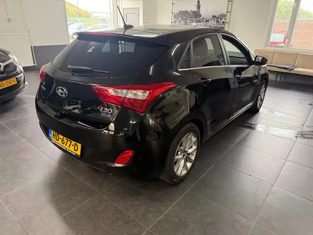 Hyundai i30 1.6 GDI i-Motion Plus 2016 Benzine 6