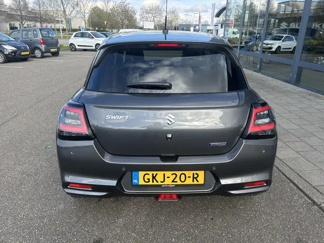 Suzuki Swift 1.2 Select Smart Hybrid 2024 Benzine 6