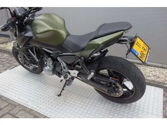 Kawasaki Z650 ABS 2018 Benzine 16