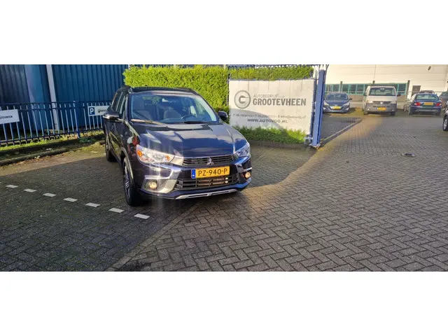 Mitsubishi ASX 2