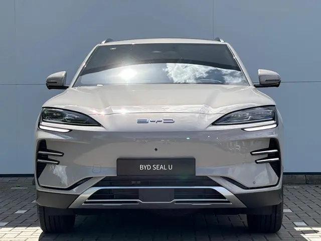 BYD SEAL U Design 87 kWh 2025 Elektrisch 17