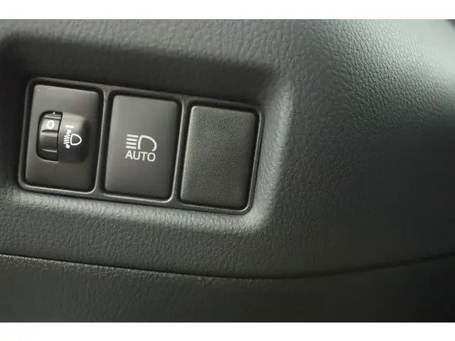 Toyota C-HR 1.8 Hybrid Dynamic 2019 Hybride Benzine 30
