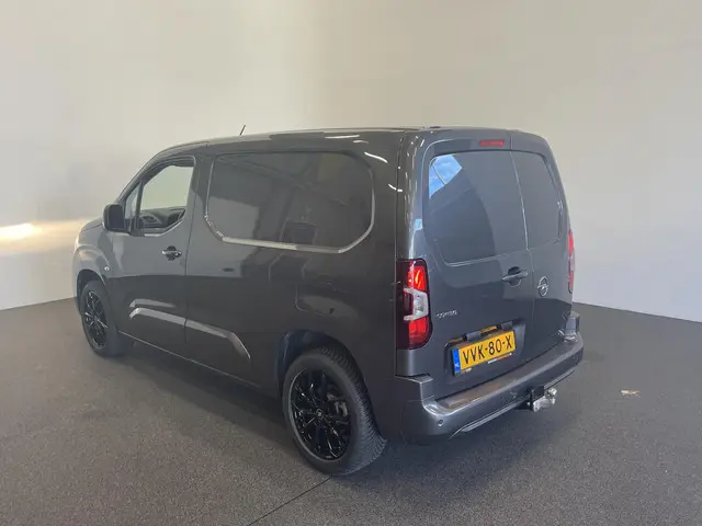 Opel Combo 130pk L1H1 2023 Diesel 38