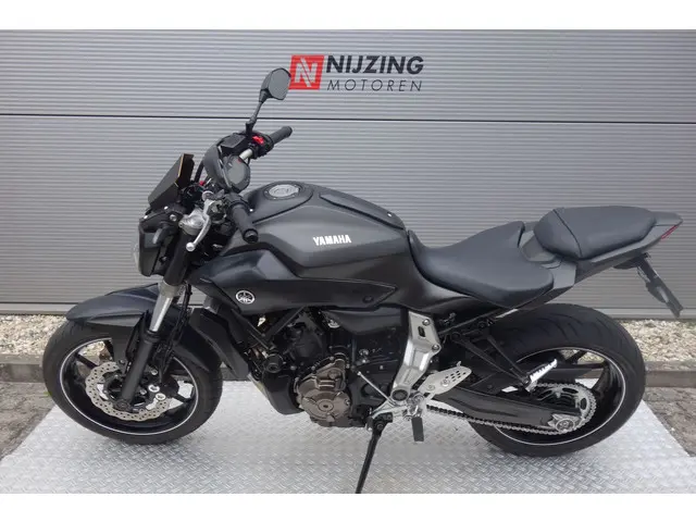 Yamaha MT 07 ABS 2015 Benzine 15