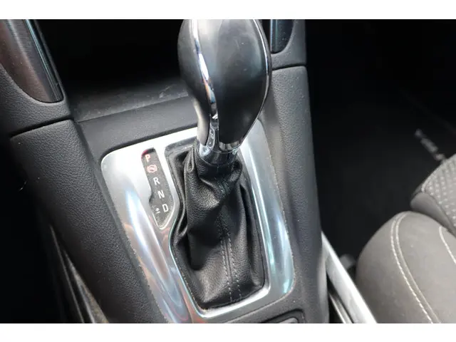 Opel Zafira Tourer 1.4 Cosmo 2012 Benzine 28