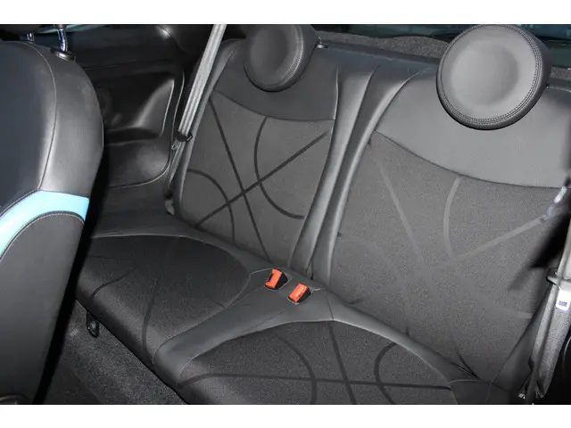 Fiat 500 0.9 TwinAir Turbo Sport, Navigatie! 2016 Benzine 18