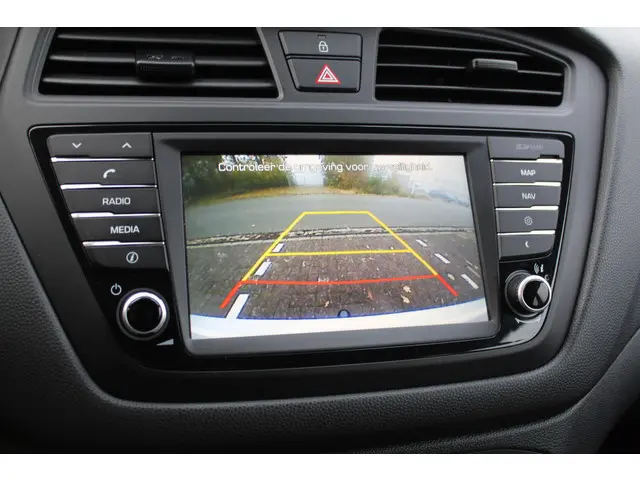 Hyundai i20 Coupé 1.0 T-GDI Comfort 2016 Benzine 18