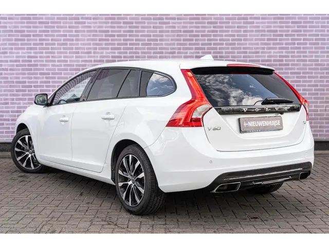 Volvo V60 2.0 T4 Ocean Race 2018 Benzine 13