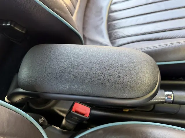 MINI Cooper Cabrio 1.6 Highgate 2015 Benzine 52