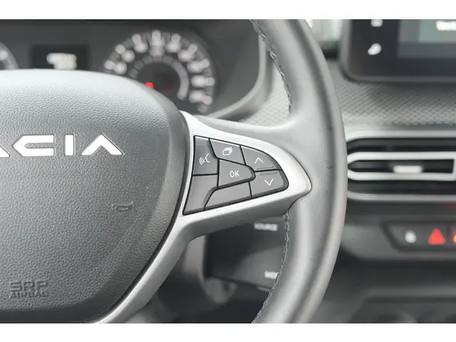 Dacia Sandero TCe 90 CVT Expression 2024 Benzine 26
