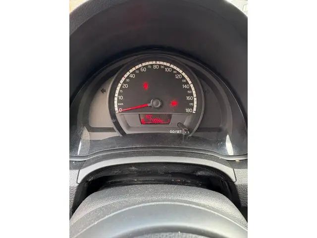 Volkswagen up! 1.0 take up! BlueMotion 2015 Benzine 11