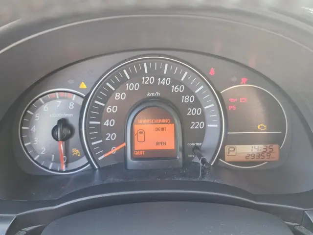 Nissan Micra Automaat 1.2 Connect Edition 2014 Benzine 15
