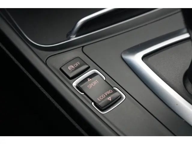 BMW 4 Serie Gran Coupé 418i Executive 2017 Benzine 34