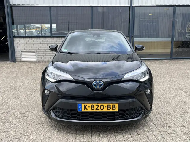Toyota C-HR 1.8 Hybrid Dynamic 2020 Hybride Benzine 37