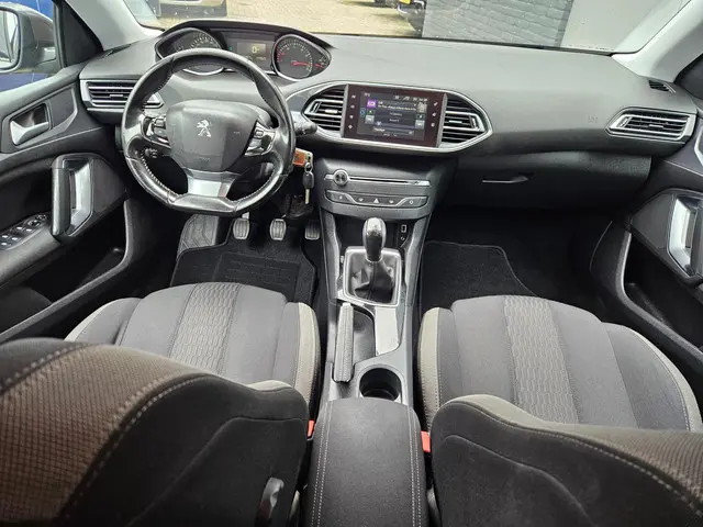 Peugeot 308 SW 1.2 PureTech Style 2016 Benzine 12