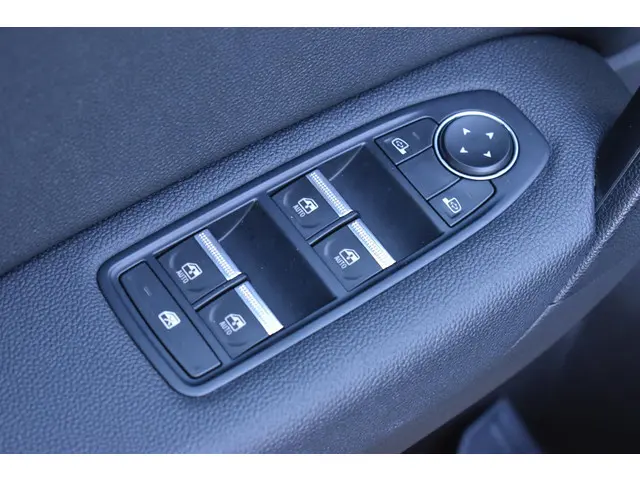 Renault Captur Mild Hybrid 160 PK Techno 2022 Benzine 23