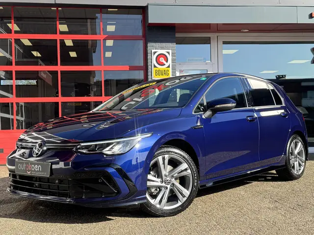 Volkswagen Golf 1.5 eTSI R-Line 2023 Benzine 3