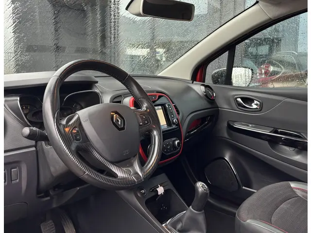 Renault Captur 0.9 TCe Helly Hansen 2014 Benzine 8