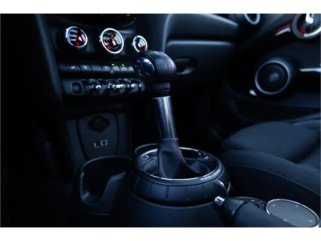 MINI Cooper S Mini Chili Serious Business 2015 Benzine 51