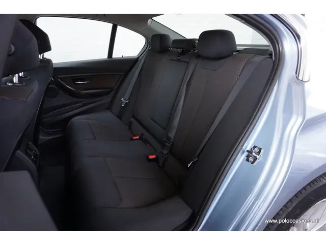 BMW 3 Serie 320i 2012 Benzine 7