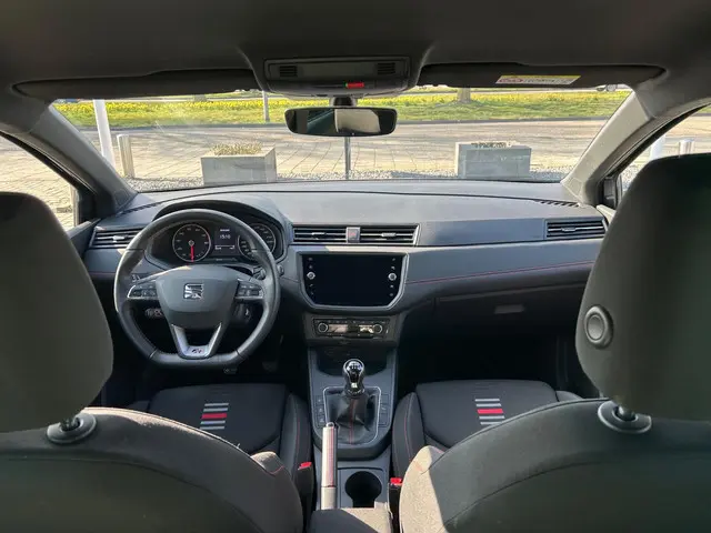 SEAT Ibiza 1.0 TSI FR Business Intense 2021 Benzine 11