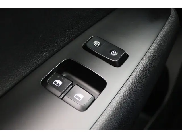 Kia Picanto 1.0 CVVT EconomyPlusLine 2018 Benzine 24