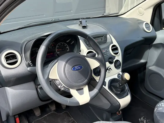 Ford Ka 1.2 Titanium X 2014 Benzine 12