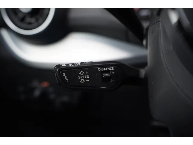 Audi Q2 35 TFSI epic 2020 Benzine 25