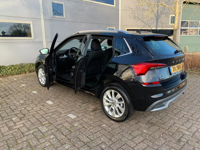 Škoda Kamiq 1.0 TSI Business Edition 2023 Benzine 12