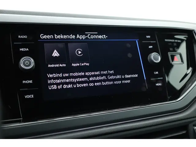 Volkswagen Polo 1.0 TSI R-Line 2025 Benzine 22