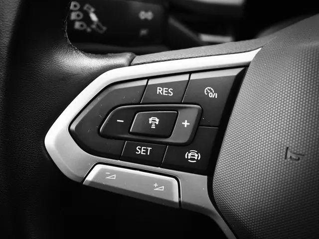 Volkswagen Golf 1.0 TSI 110pk Life 2023 Benzine 13