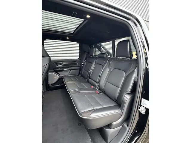 Dodge Ram 1500 3.0 V6 4x4 Crew Cab Laramie 2024 Benzine 11