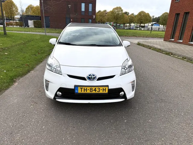 Toyota Prius 1.8 Comf 136PK 2014 Hybride Benzine 8