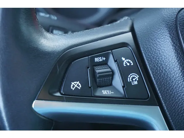 Opel Zafira Tourer 1.4 Cosmo 7persoons - 2013 Benzine 18