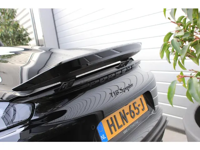 Porsche 718 Spyder 4.0 2023 Benzine 16