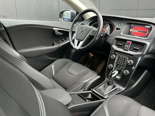 Volvo V40 1.5 T2 Polar+ 2019 Benzine 4