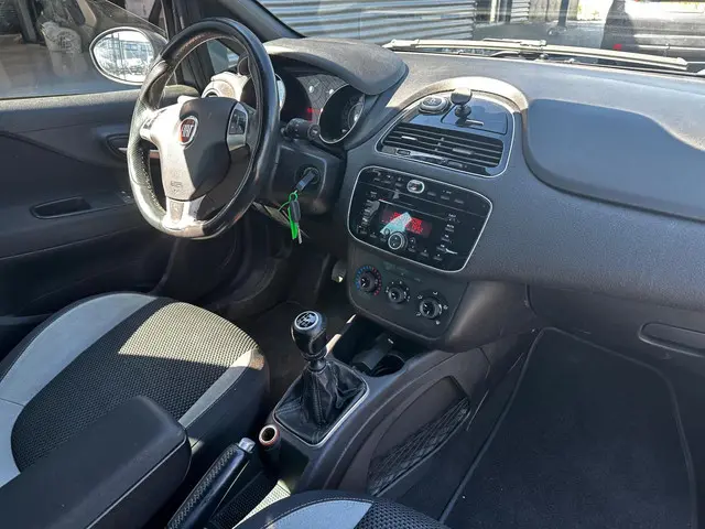 Fiat Punto Evo 0.9 TwinAir Racing 2015 Benzine 12