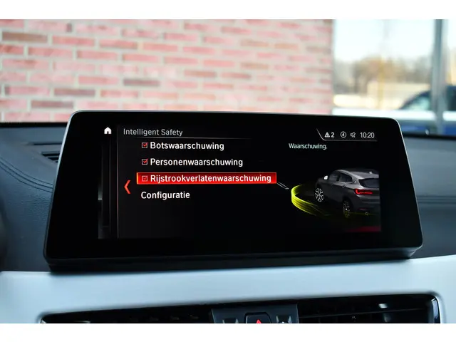 BMW X2 xDrive25e M-Sport 2021 Hybride Benzine 27