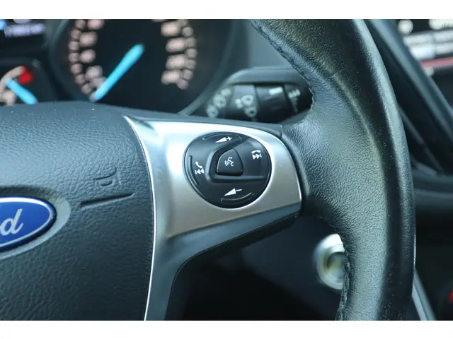 Ford Kuga 1.5 TITANIUM 2015 Benzine 18