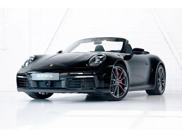 Porsche 911 Carrera Cabriolet 2020 Benzine